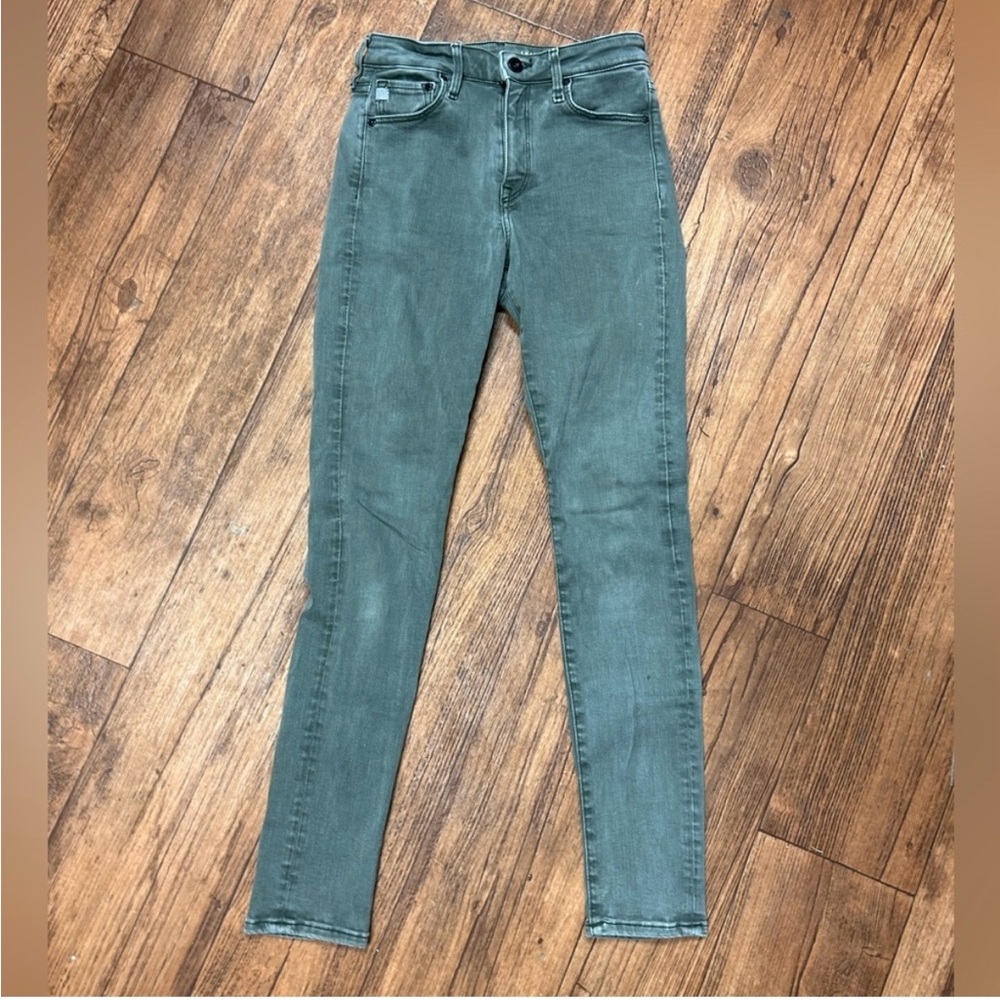 H&M size 28 green high rise skinny jeans